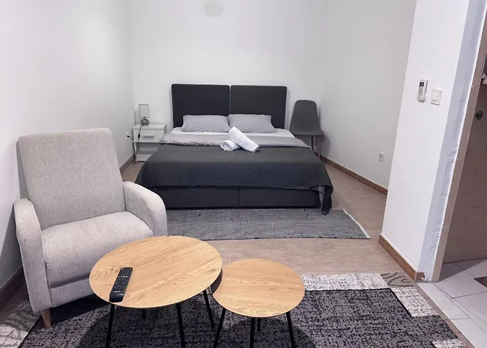 Centar - Three Bedroom * Ploce (Dubrovnik-Neretva)